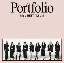 【特典付】 NiziU Portfolio 【 初回生産限定盤 】(CD)【特典:告知ポスター(B2サイズ)丸めて同梱】(シリアルナンバー入りチラシ封入)
