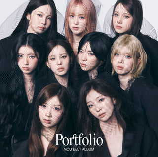 【特典付】 NiziU Portfolio 【 通常盤(初回仕様) 】(CD)【特典:告知ポスター(B2サイズ)丸めて同梱】(シリアルナンバー入りチラシ封入)